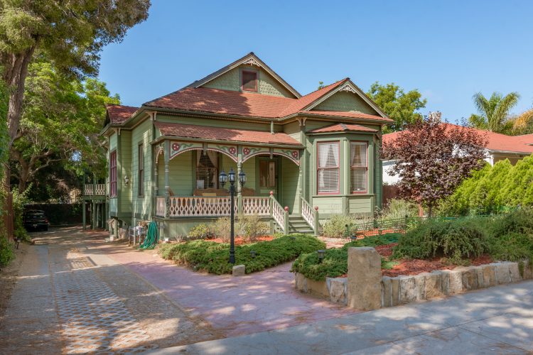 1515 De La Vina St, Santa Barbara, CA 93101